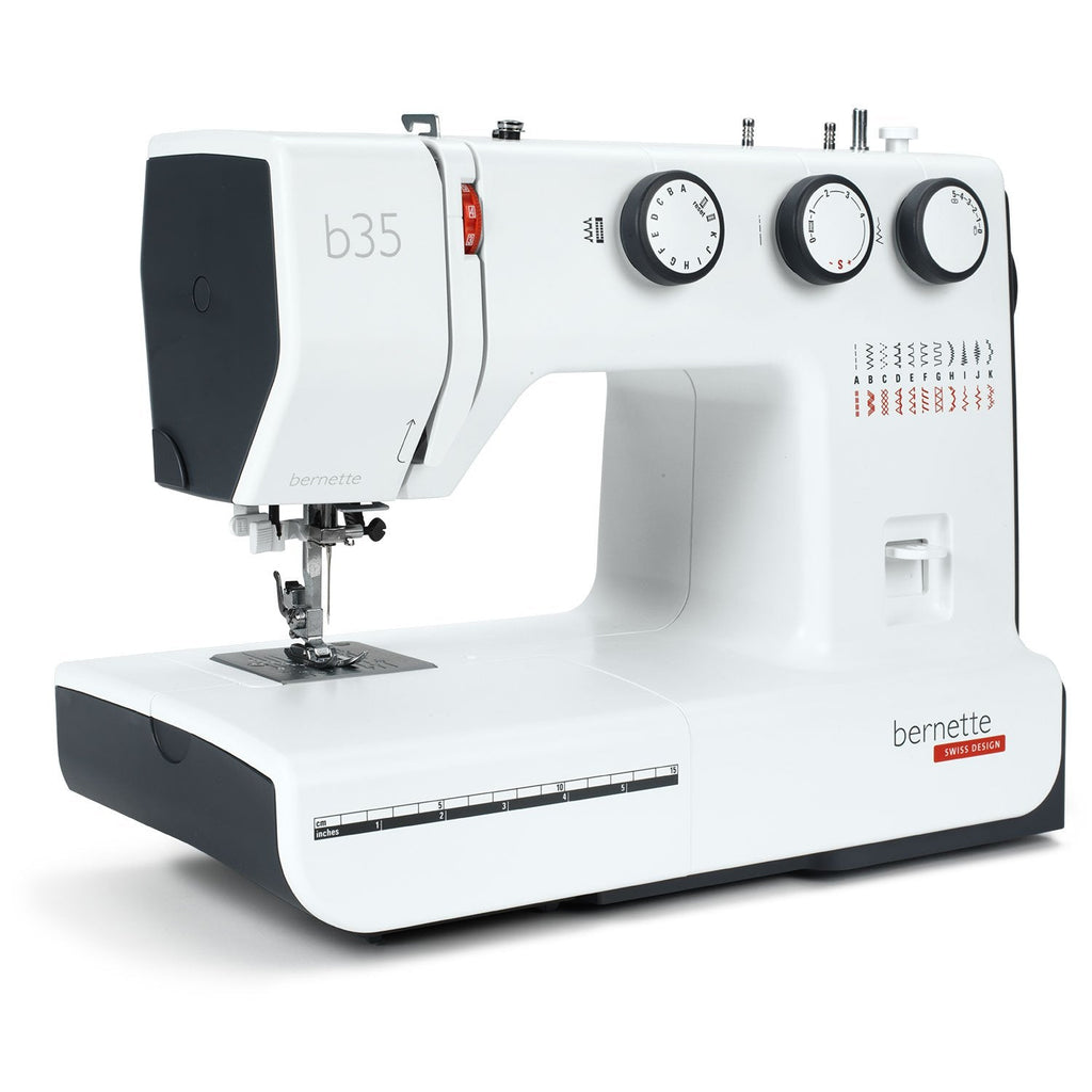 Machine à coudre Bernette b35