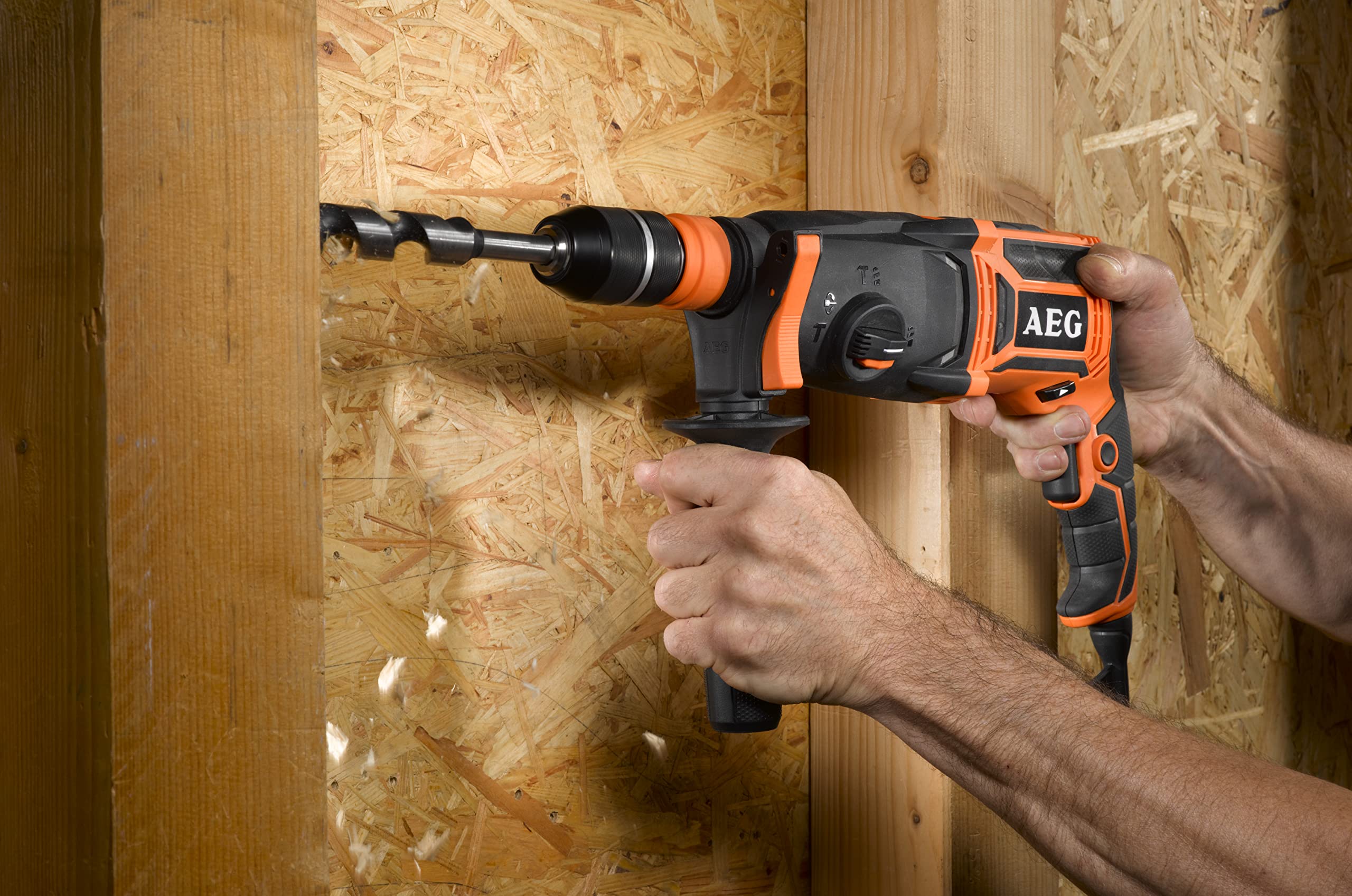 AEG - Perforateur burineur SDS+ 24 mm, 800 W, 2,4 Joules EPTA, poignée, butée, adaptateur Fixtec, mandrin métal 13 mm auto-serrant, en coffret - KH24IXE